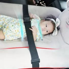 سرير سيارة هوائي للأطفال على شكل دب نوم مريح وأمان أثناء التنقل